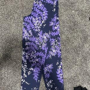 Aerie leggings, never worn. Size large. Chill. Play. Move.